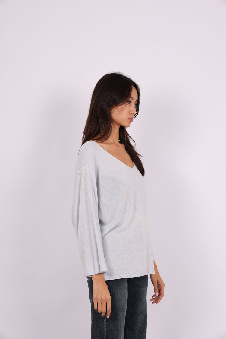 OVERSIZED LIGHTWEIGHT V-NECK KNIT