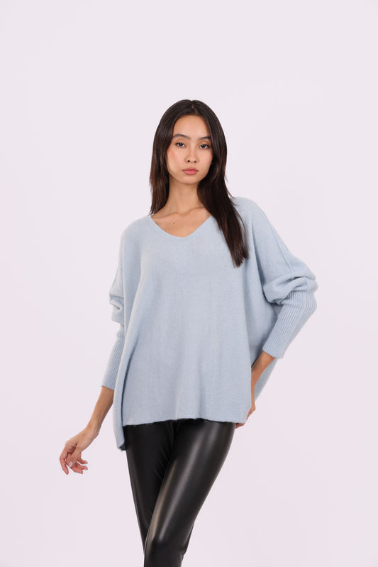 OVERSIZED V-NECK RELAXED KNIT