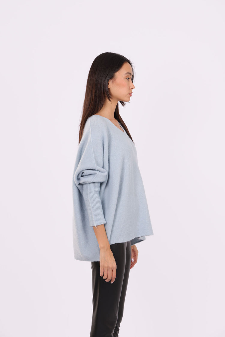 OVERSIZED V-NECK RELAXED KNIT
