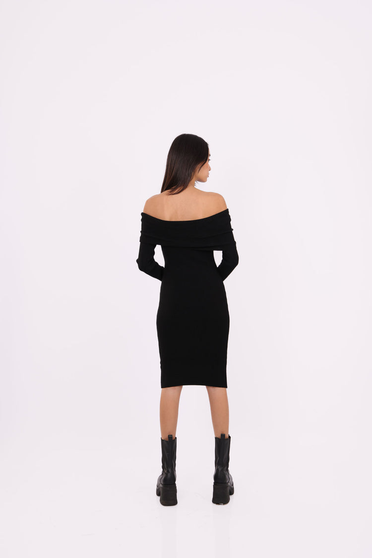 OFF-SHOULDER KNIT MIDI DRESS