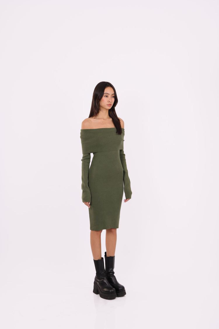 OFF-SHOULDER KNIT MIDI DRESS
