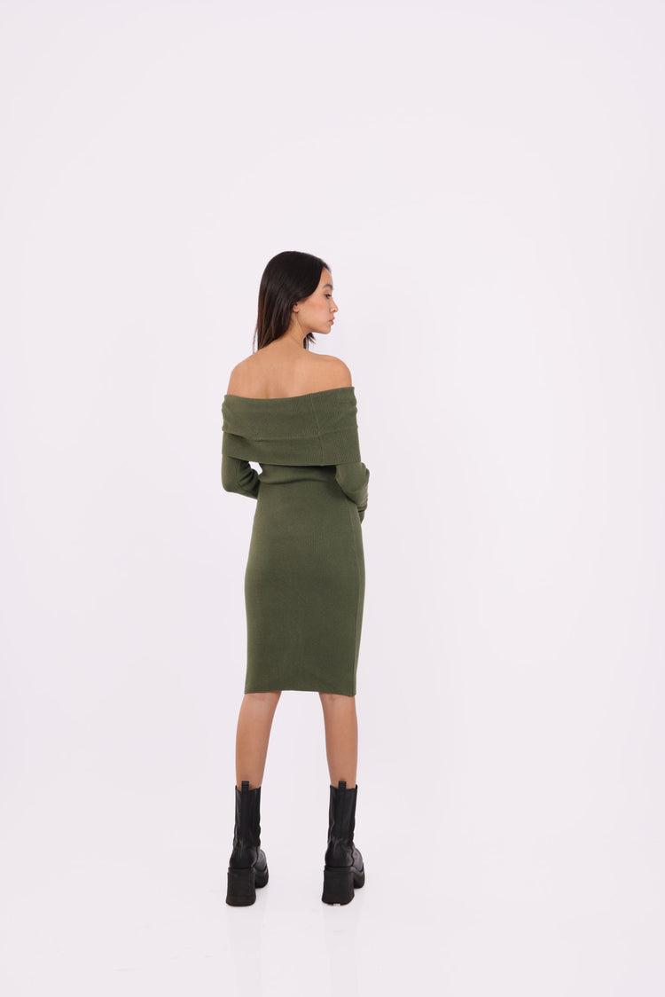 OFF-SHOULDER KNIT MIDI DRESS