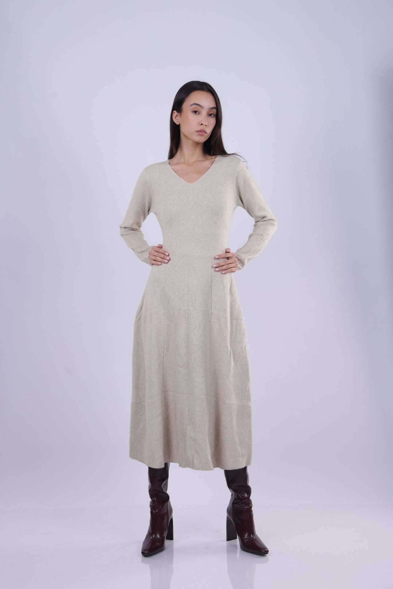 FITTED KNIT MIDI DRESS WITH V-NECK
