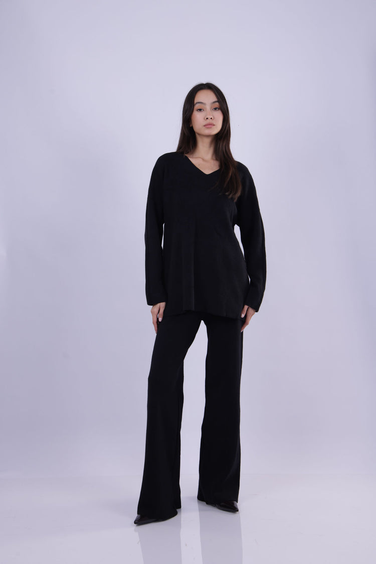 ESSENTIAL V-NECK KNIT SET