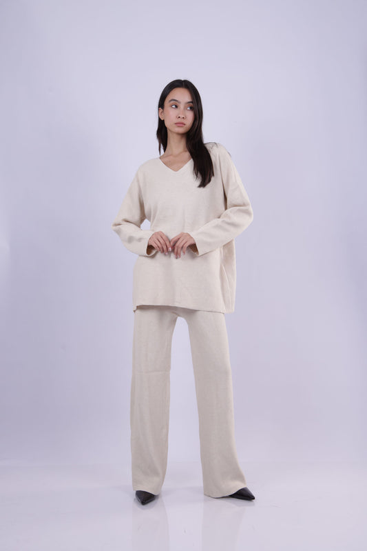 ESSENTIAL V-NECK KNIT SET