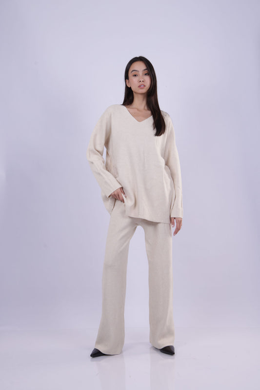 ESSENTIAL V-NECK KNIT SET