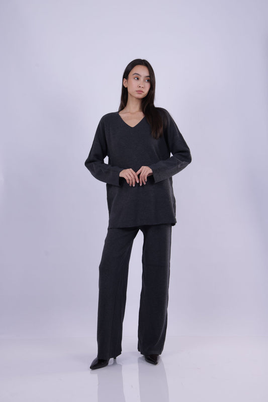 ESSENTIAL V-NECK KNIT SET