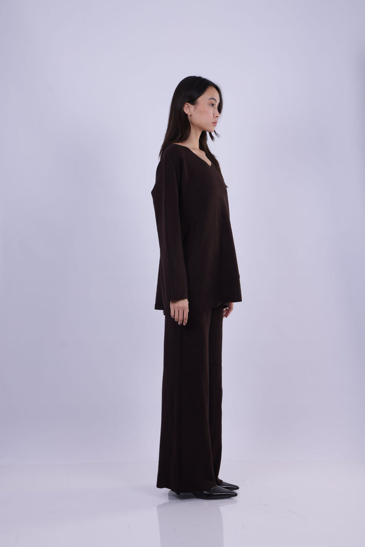 ESSENTIAL V-NECK KNIT SET