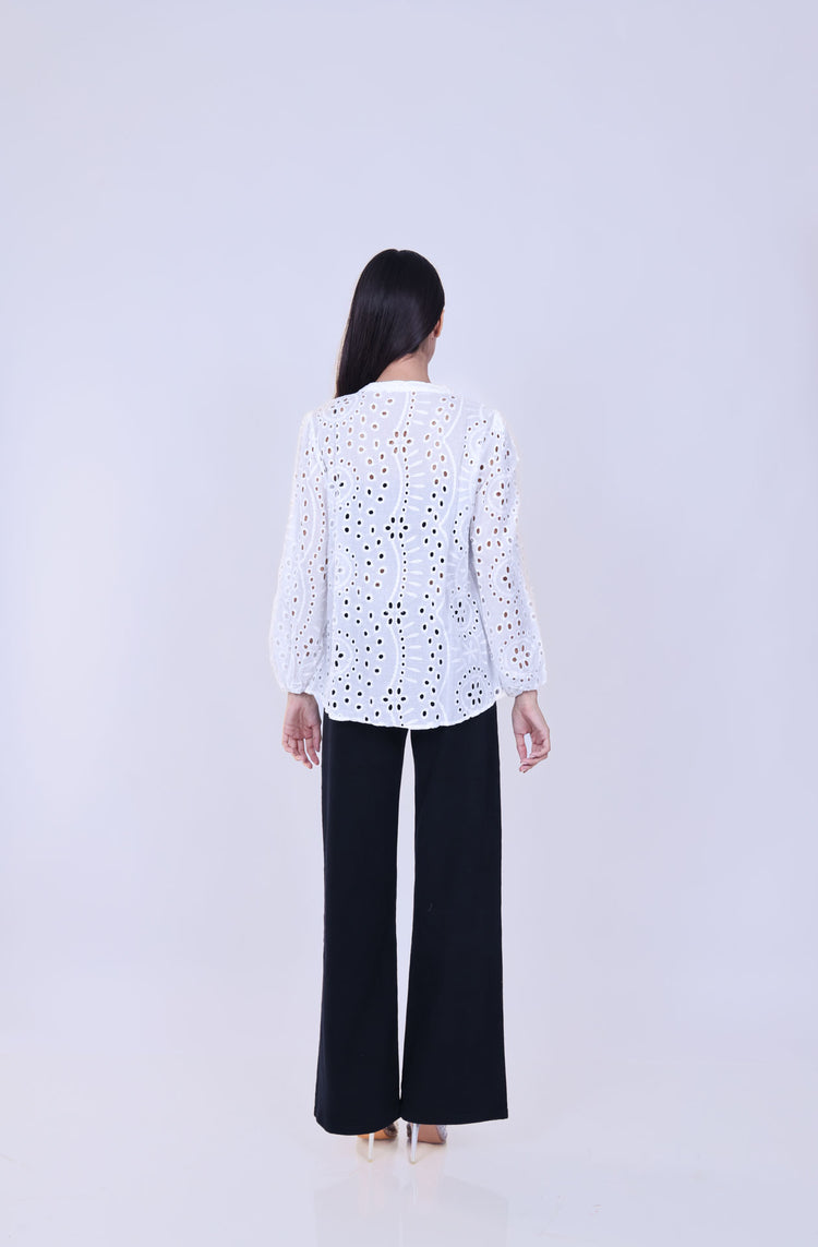 EMBROIDERED EYELET POPOVER BLOUSE
