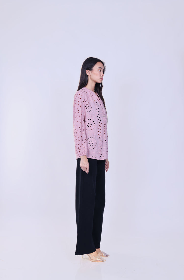 EMBROIDERED EYELET POPOVER BLOUSE