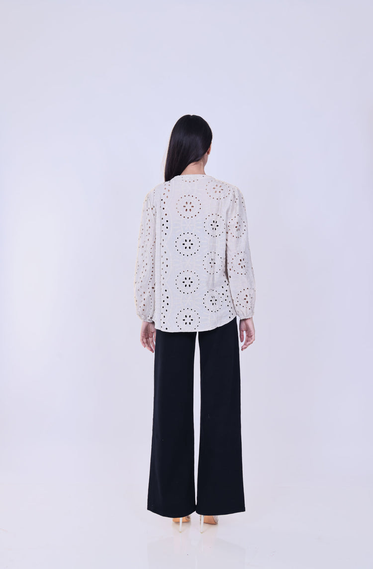 EMBROIDERED EYELET POPOVER BLOUSE