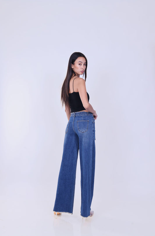 ULTRA WIDE-LEG JEANS WITH RAW HEM