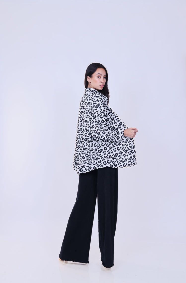 LEOPARD PRINT OVERSIZED SHIRT