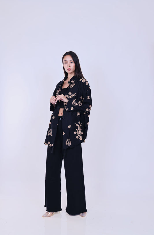 EMBROIDERED OVERSIZED SHIRT