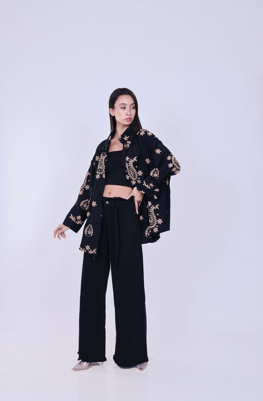 EMBROIDERED OVERSIZED SHIRT