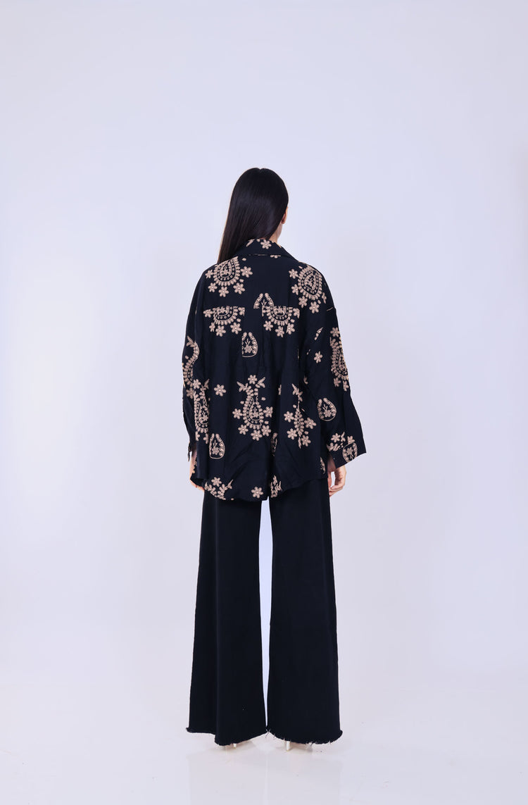 EMBROIDERED OVERSIZED SHIRT