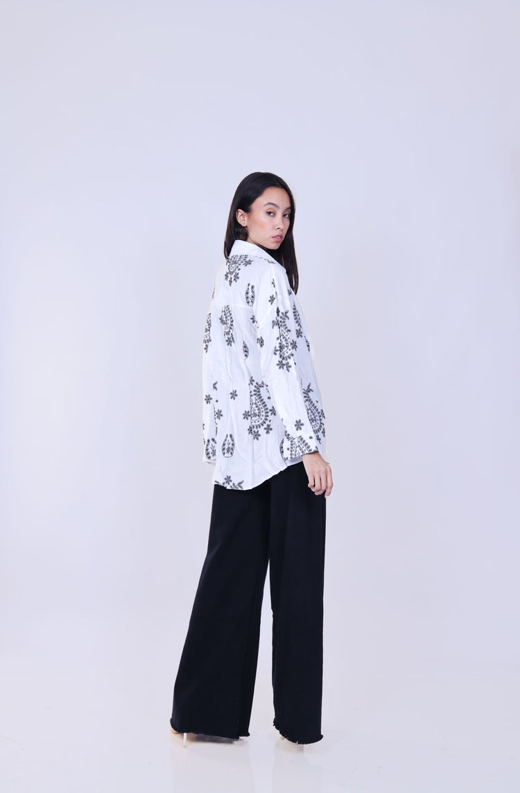 EMBROIDERED OVERSIZED SHIRT