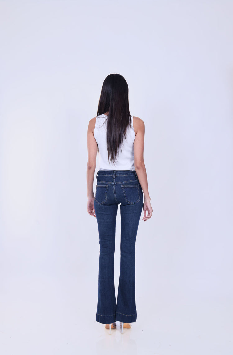 HIGH-RISE FLARED JEANS