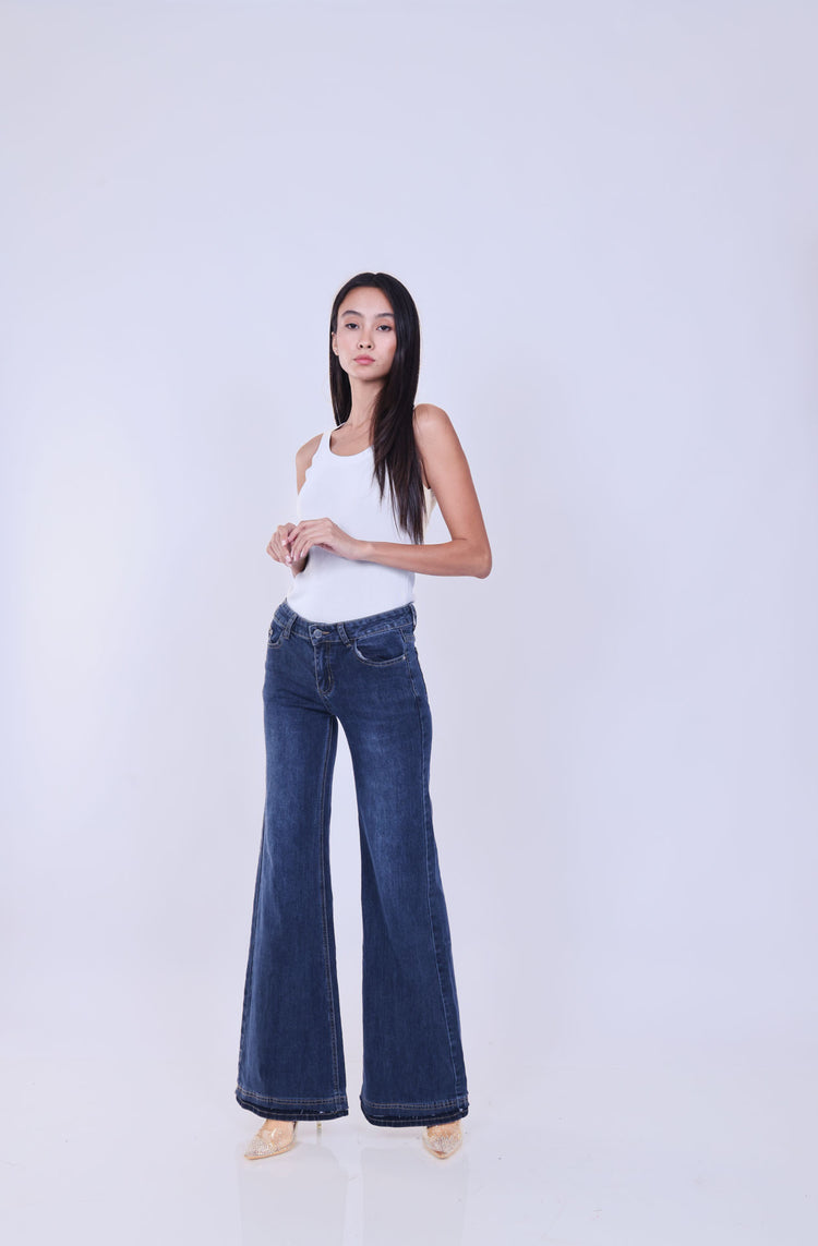 DARK WASH SLIM FLARE JEANS
