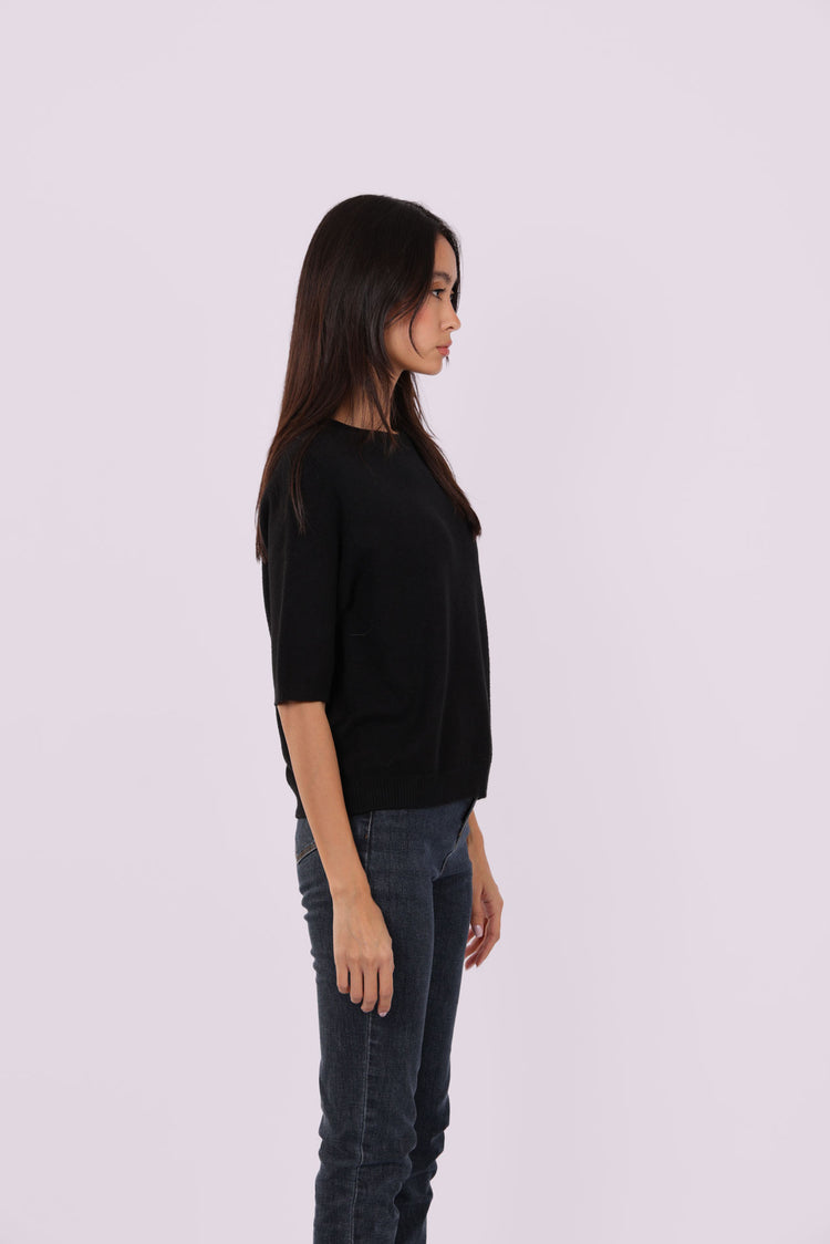RELAXED HALF-SLEEVE KNIT