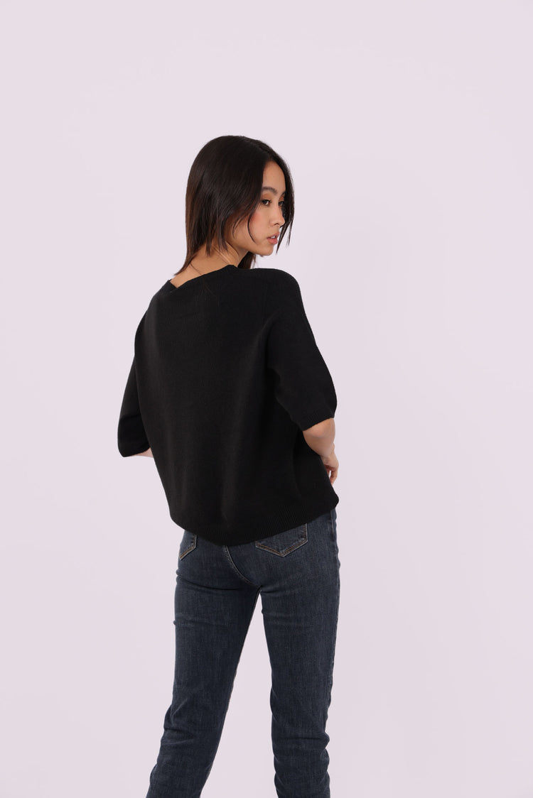 RELAXED HALF-SLEEVE KNIT