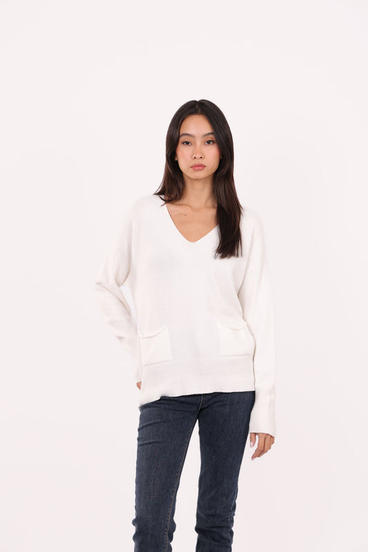 V-NECK RELAXED POCKET KNIT