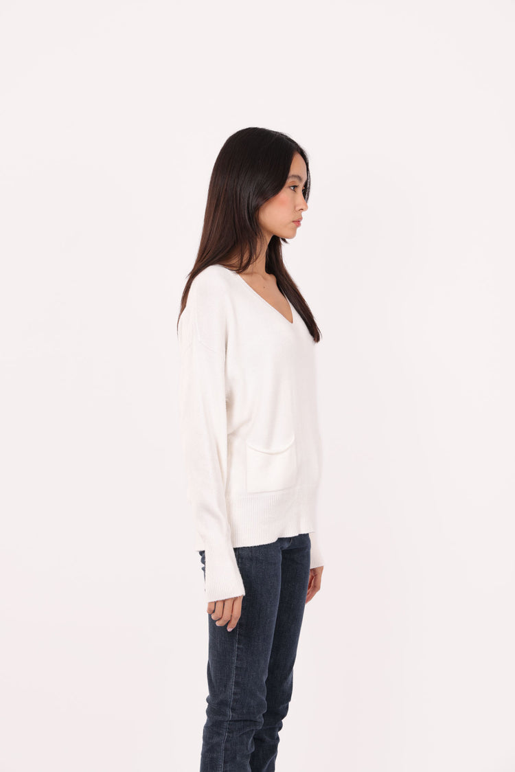 V-NECK RELAXED POCKET KNIT