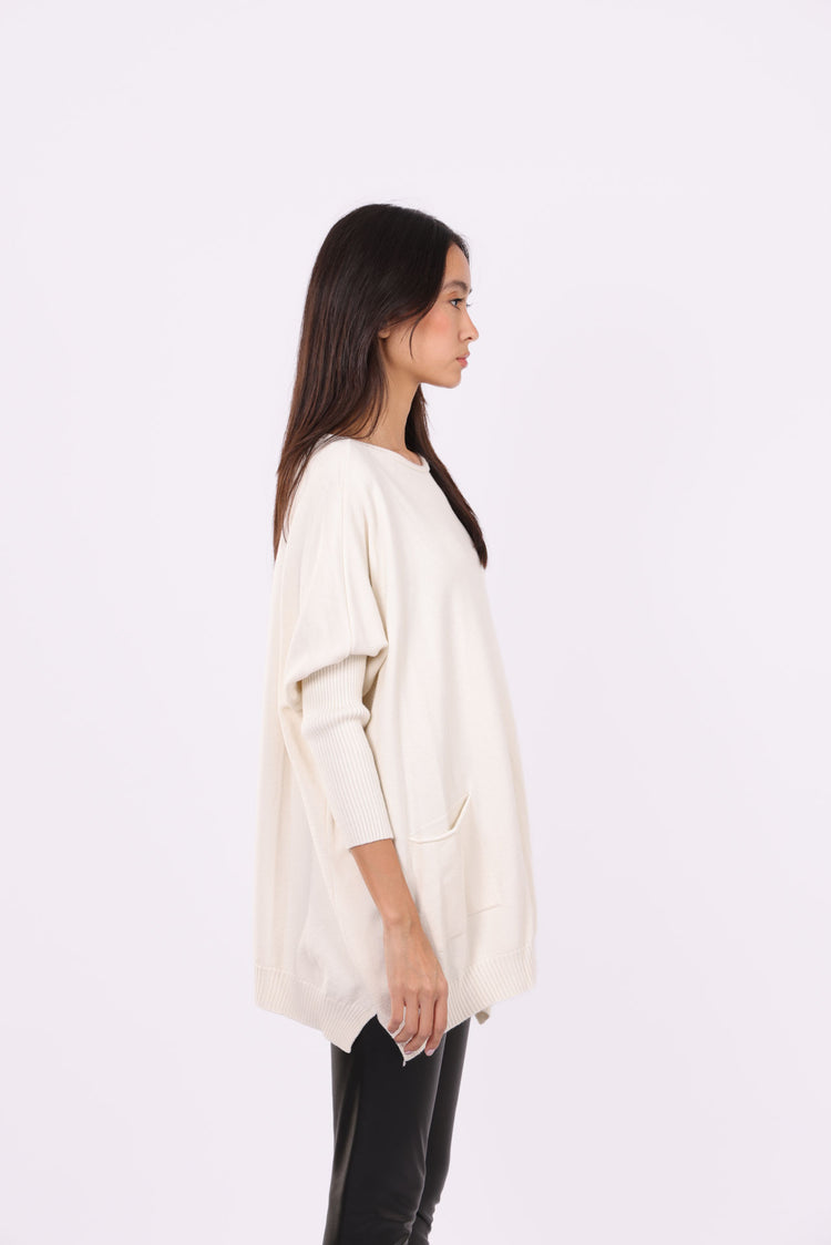 ASYMMETRICAL RELAXED KNIT WITH SIDE POCKET