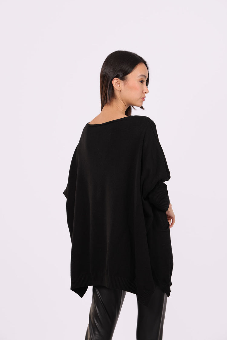 ASYMMETRICAL RELAXED KNIT WITH SIDE POCKET