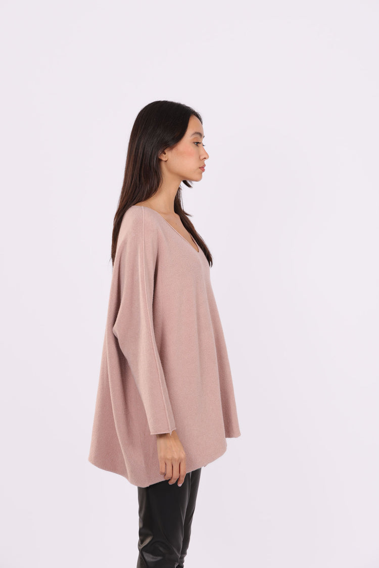 OVERSIZED V-NECK KNIT SWEATER