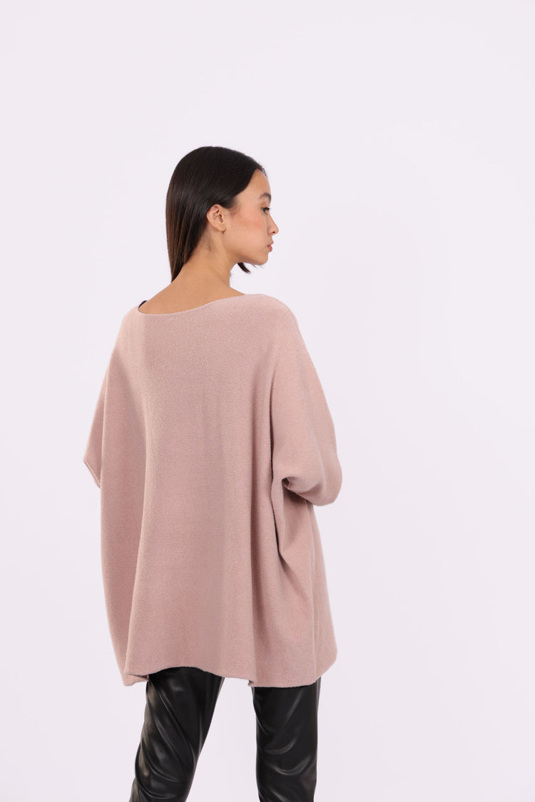 OVERSIZED V-NECK KNIT SWEATER