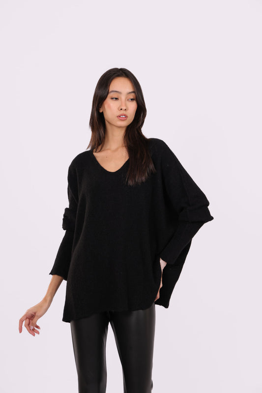 RELAXED V-NECK KNIT WITH RIBBED SLEEVES