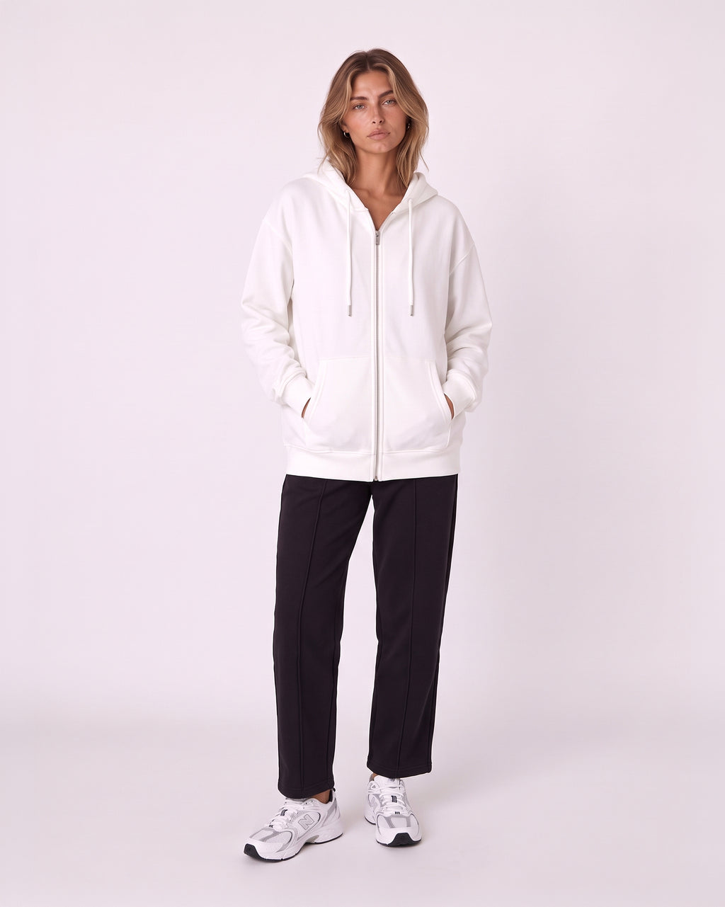 OVERSIZED ZIP-UP HOODIE