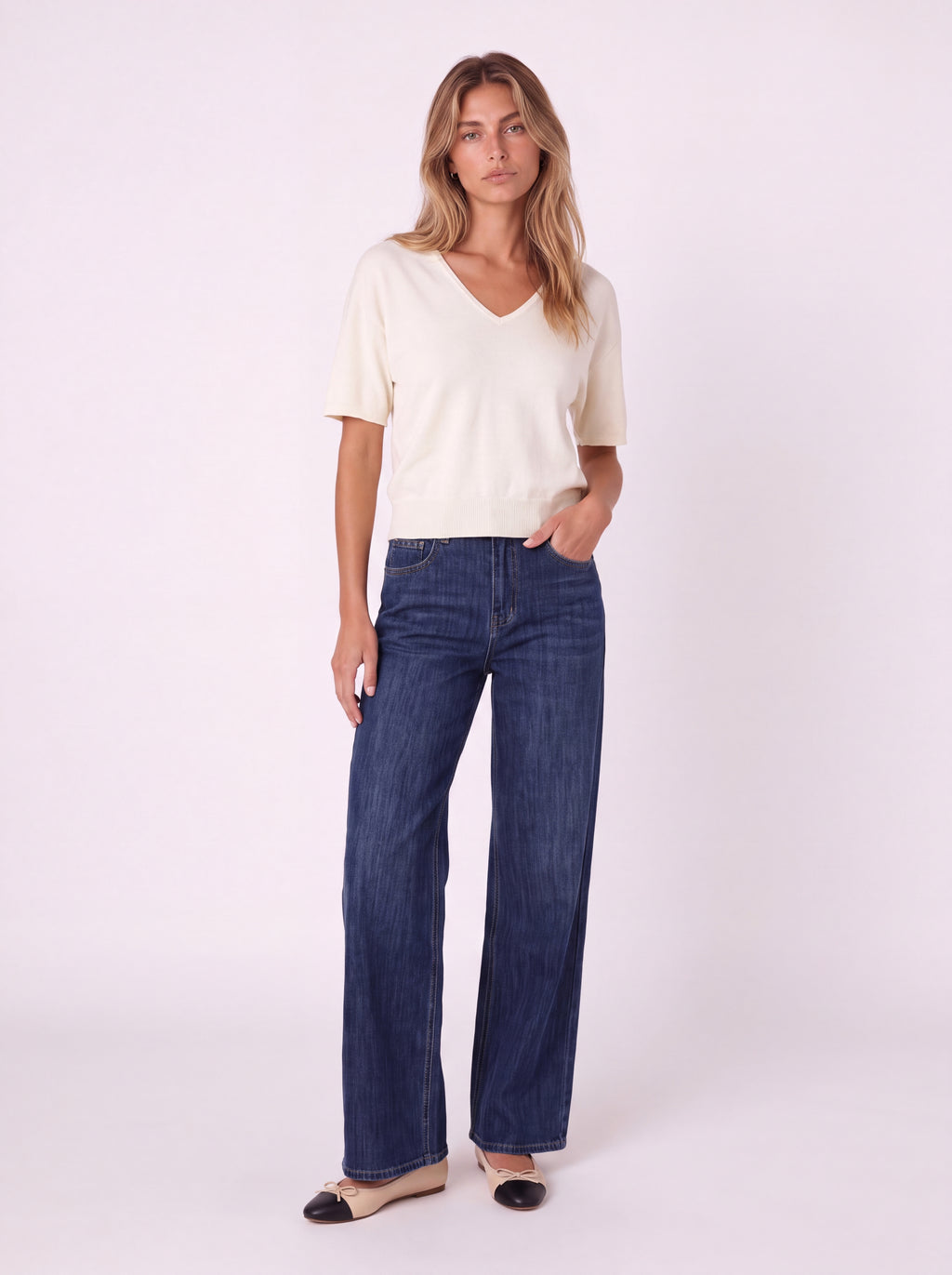 RELAXED-FIT V-NECK SWEATER