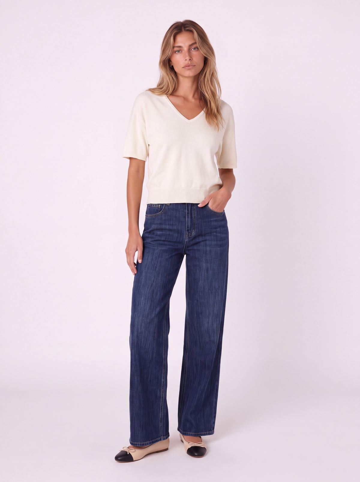 RELAXED-FIT V-NECK SWEATER