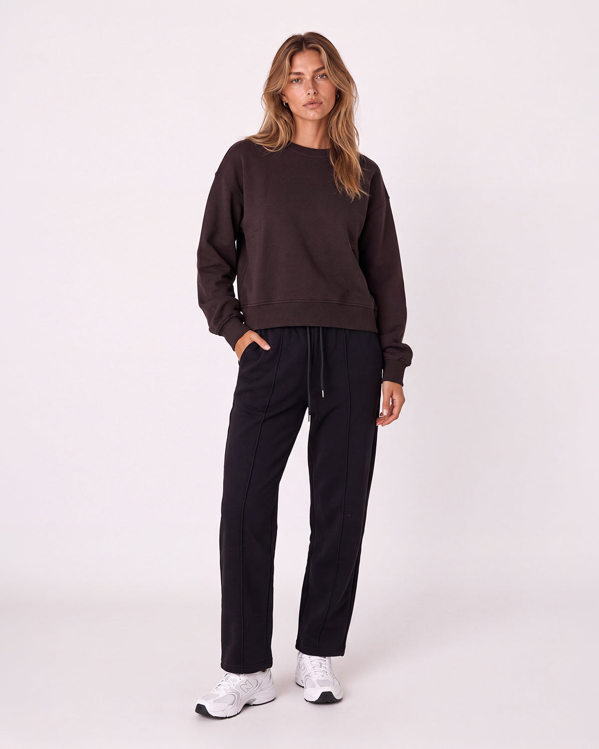 OVERSIZED CROPPED CREW NECK SWEATSHIRT