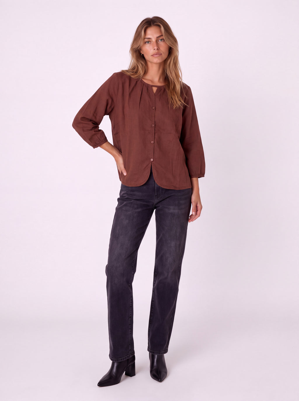 GATHERED NECK BUTTON-FRONT LONG SLEEVE BLOUSE