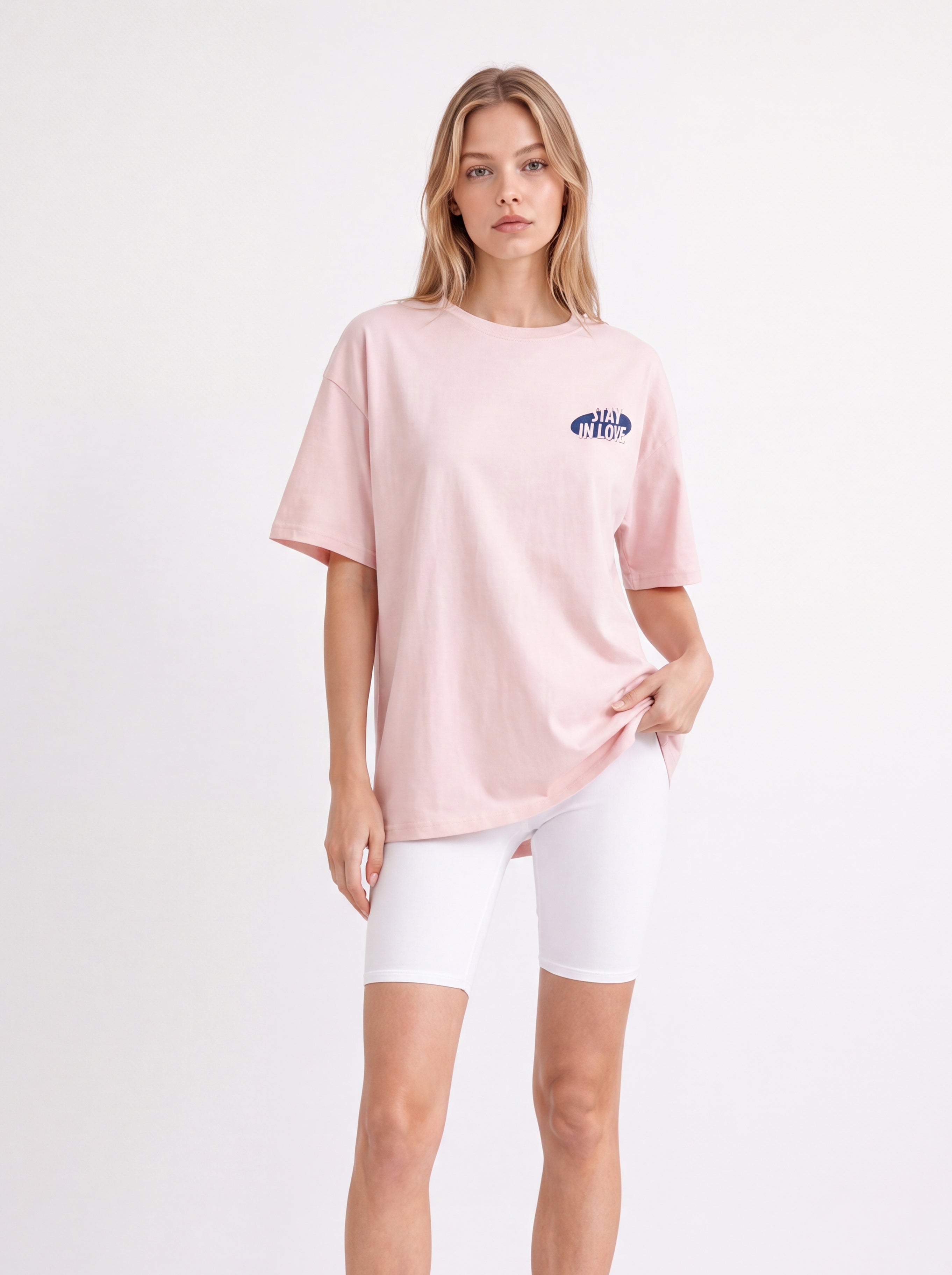 STAY IN LOVE OVERSIZED GRAPHIC T-SHIRT