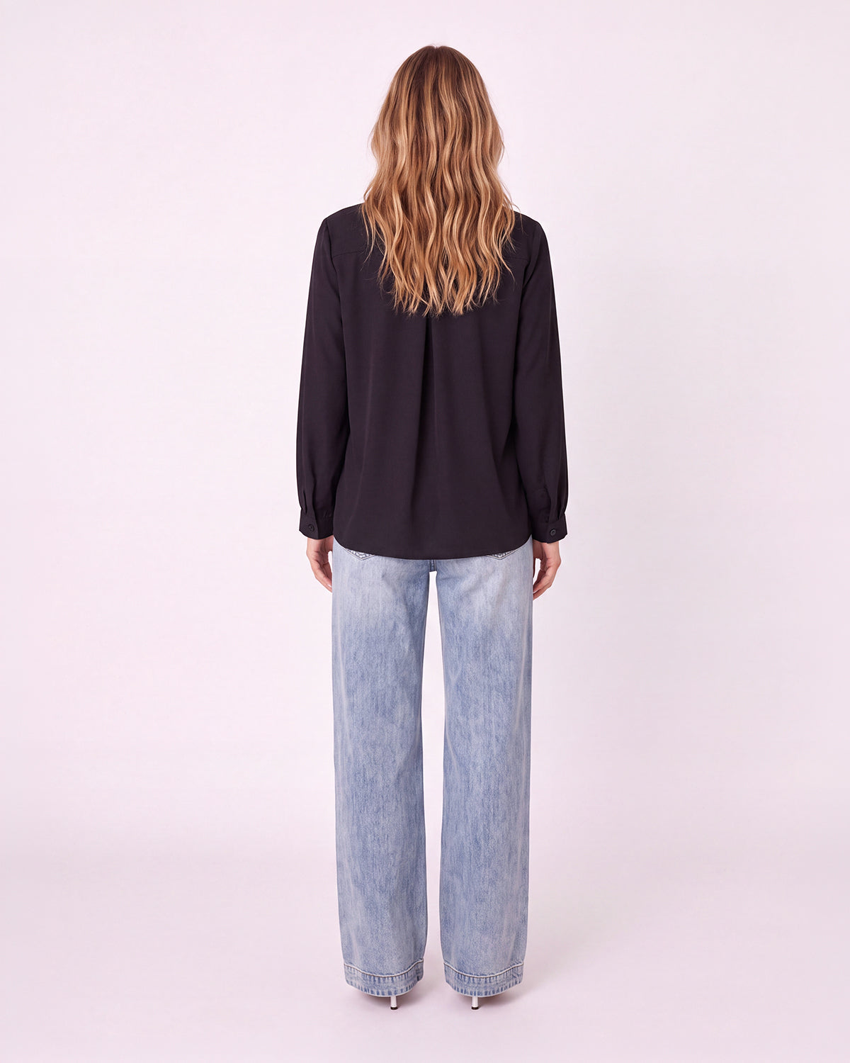 MANDARIN COLLAR BUTTON-FRONT BLOUSE