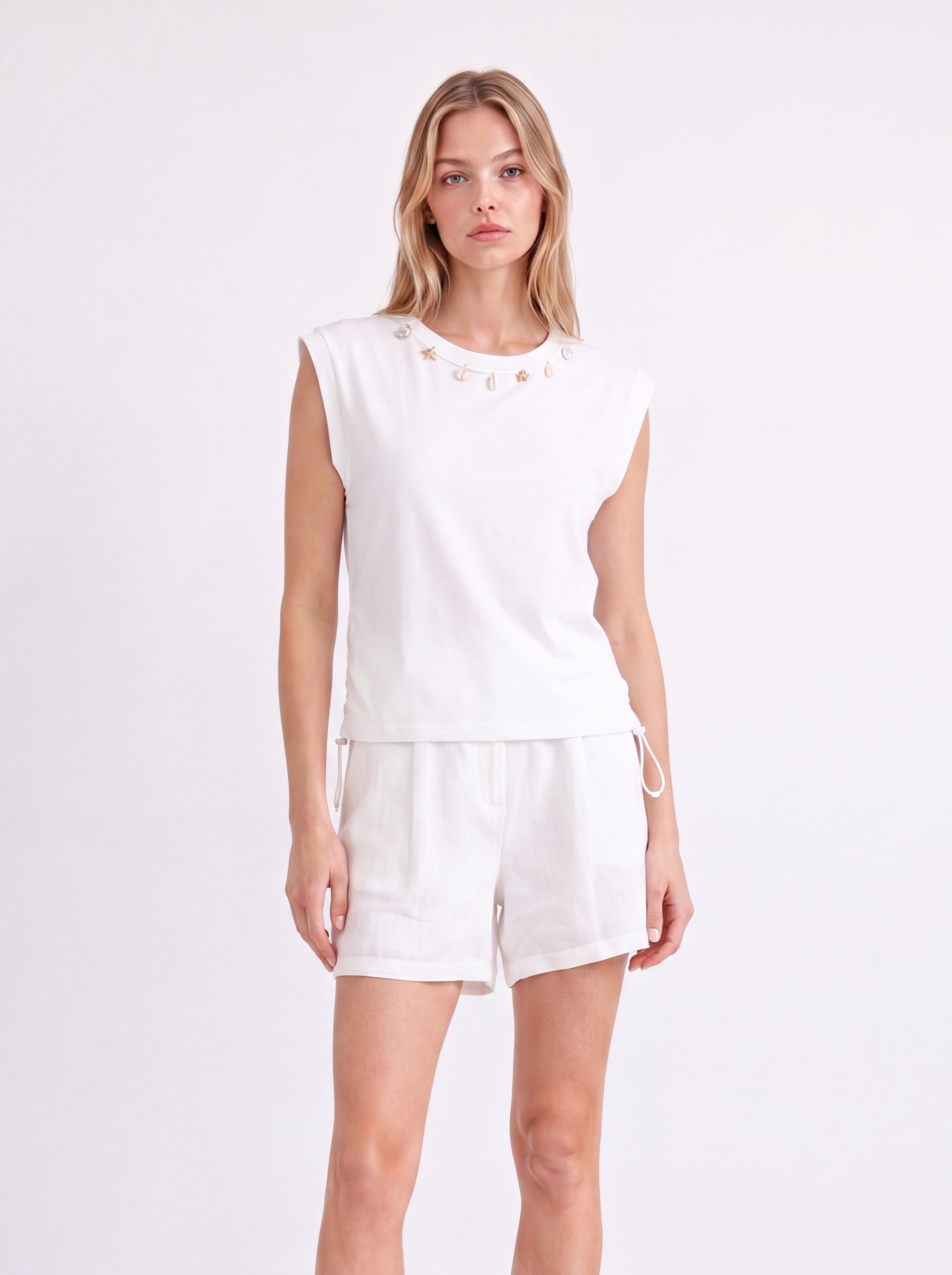 SEASHELL DETAIL SLEEVELESS TOP