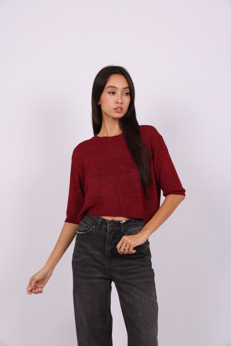 LIGHTWEIGHT LOOSE KNIT TOP