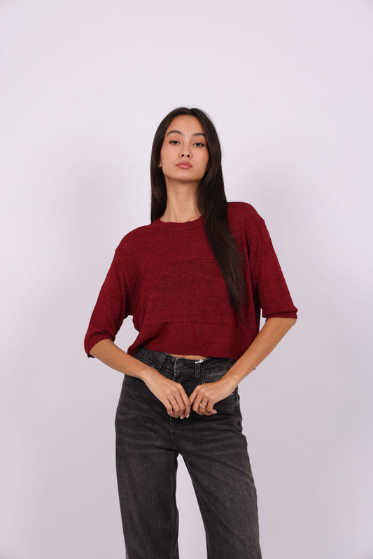 LIGHTWEIGHT LOOSE KNIT TOP