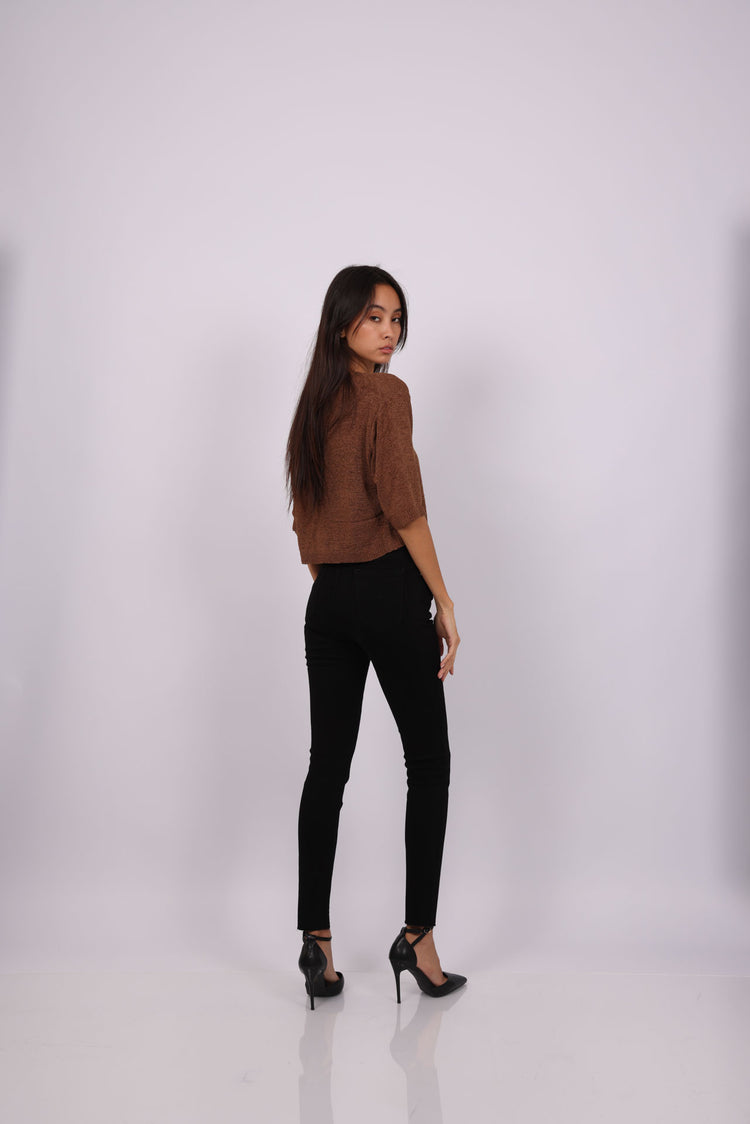 BLACK SKINNY JEANS