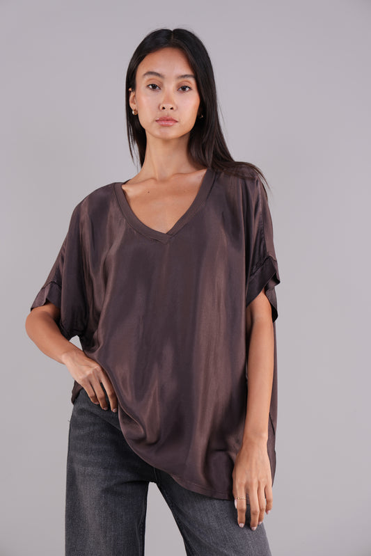 RELAXED SATIN V-NECK BLOUSE