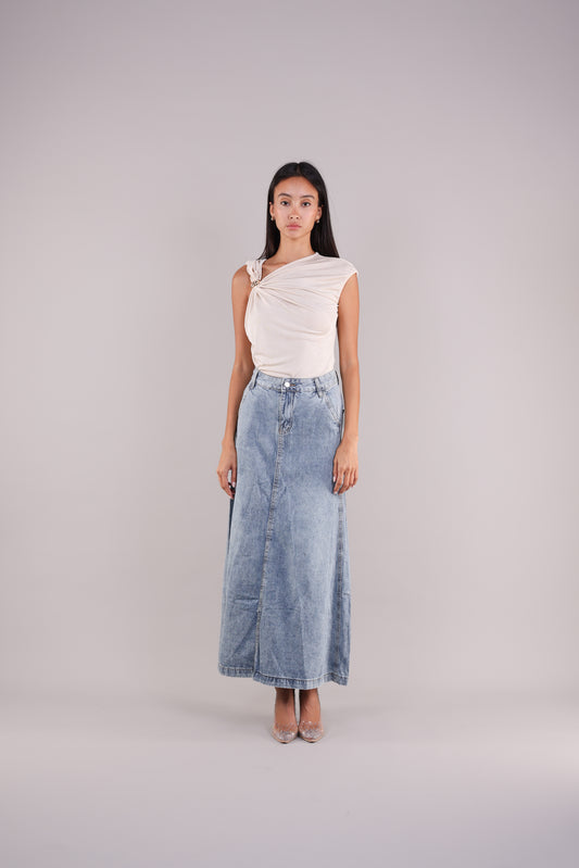 TWIST CHARM ONE-SHOULDER TOP