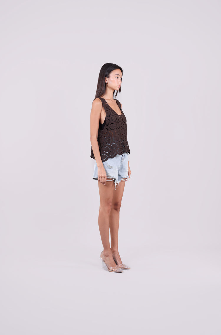 BLOOM CROCHET TOP