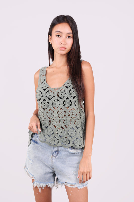 BLOOM CROCHET TOP