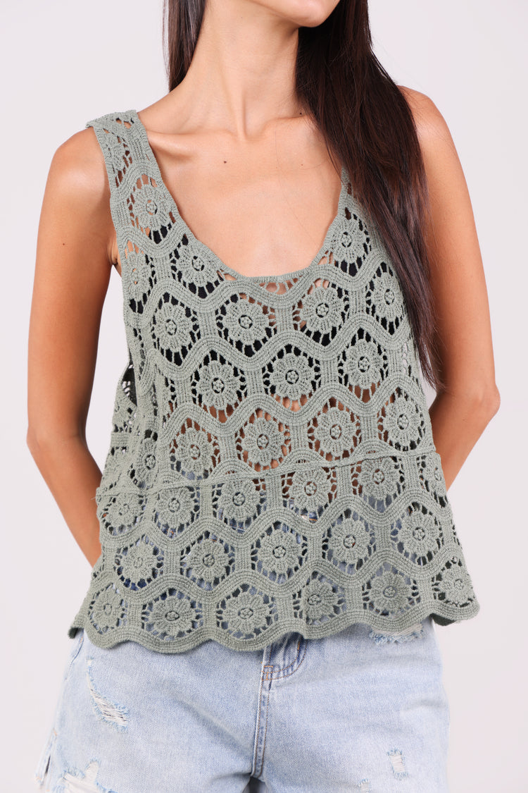 BLOOM CROCHET TOP
