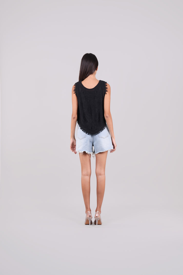 EMBROIDERED TOP WITH FRINGE HEM