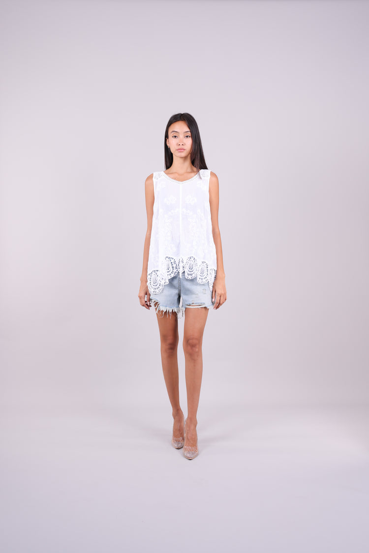 EMBROIDERED SCALLOP HEM SLEEVELESS TOP